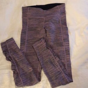 Lululemon 7/8 purple ruched leggings